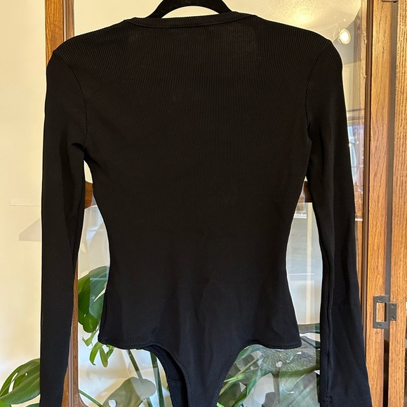 Goldsign black ribbed scoopneck bodysuit - Picture 4 of 8